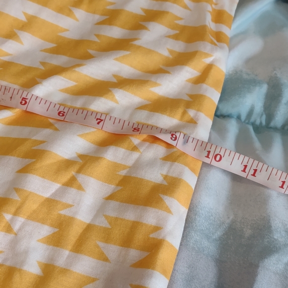 Yellow print infinity scarf - Picture 4 of 6